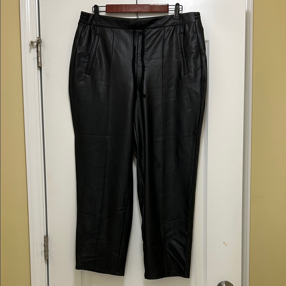 Simply Vera Vera Wang Black Straight Leg Pants